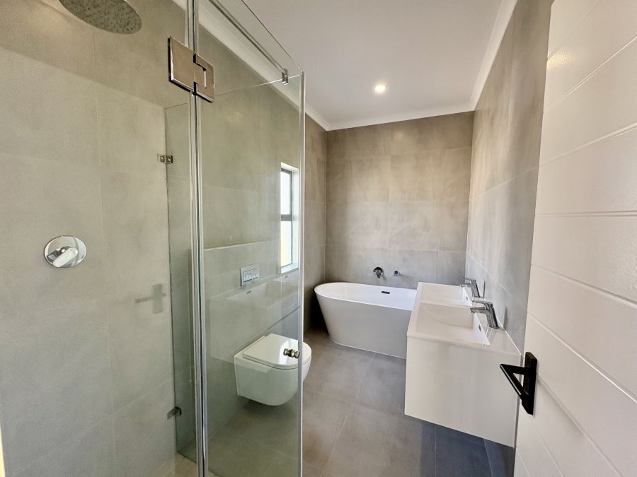 4 Bedroom Property for Sale in Sandown Western Cape